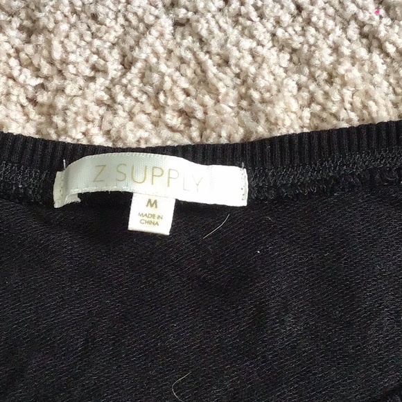 Z Supply set ! Black t-shirt and cropped pants both size medium - Picture 3 of 5